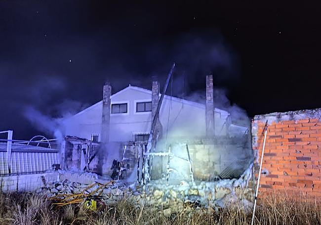 Estado de la vivienda tras el incendio.