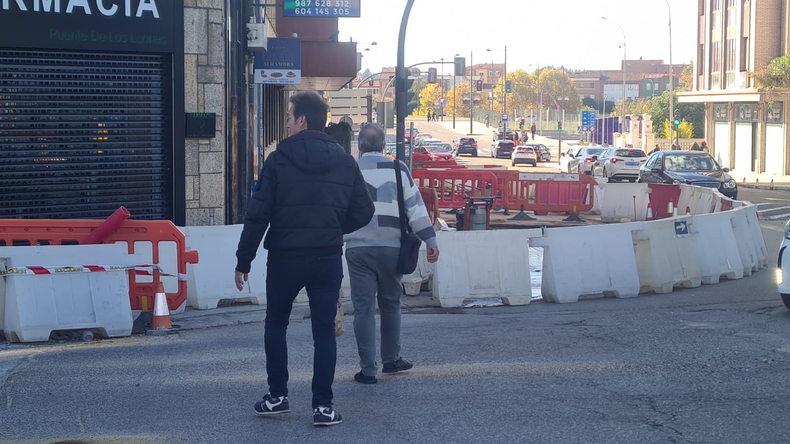 Así avanza la obra de la rotonda del puente de los Leones