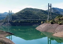 Imagen de archivo de un embalse.