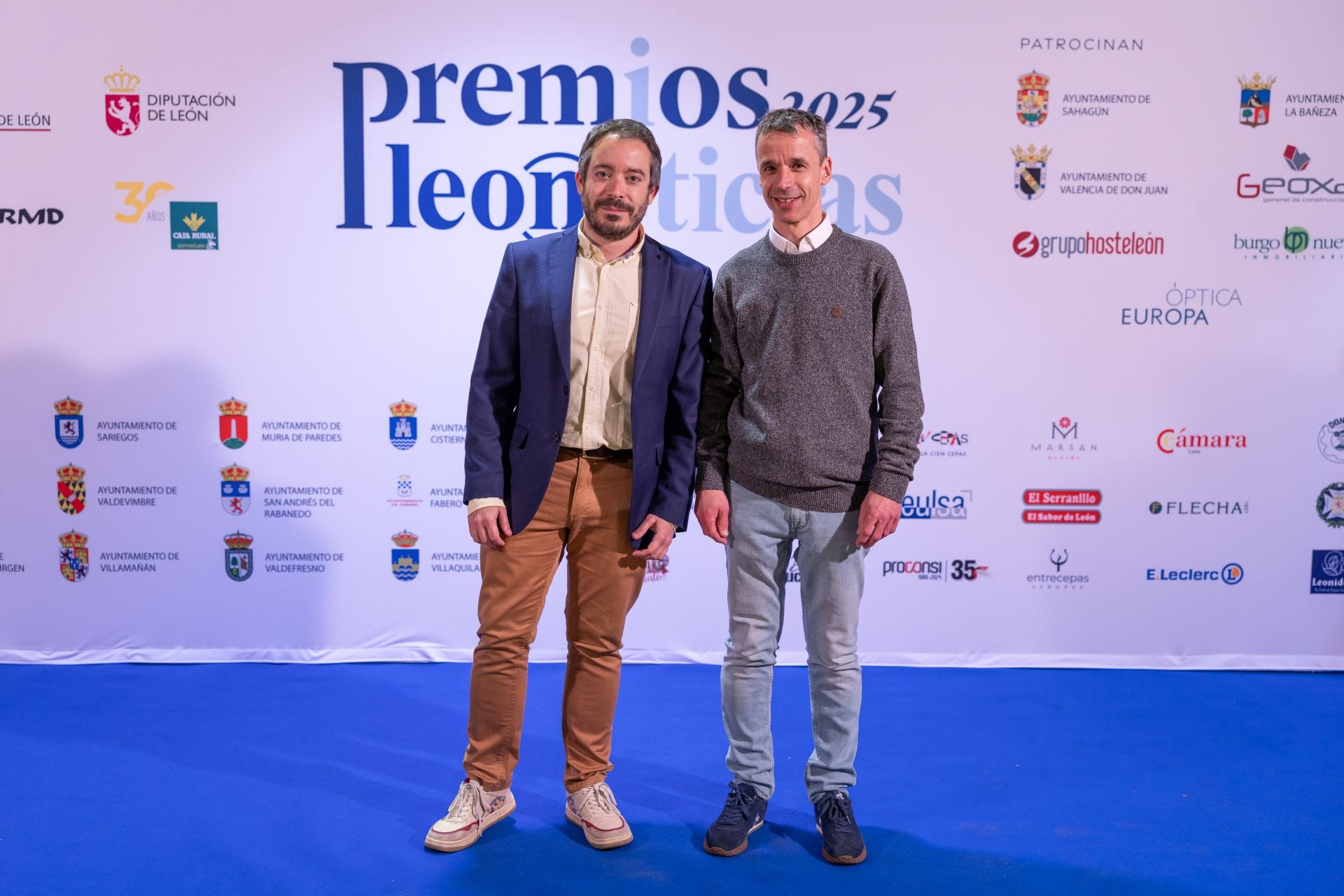 Rubén Fariñas, de leonoticias, y Javier Gómez, del Colegio de Enfermería de León.