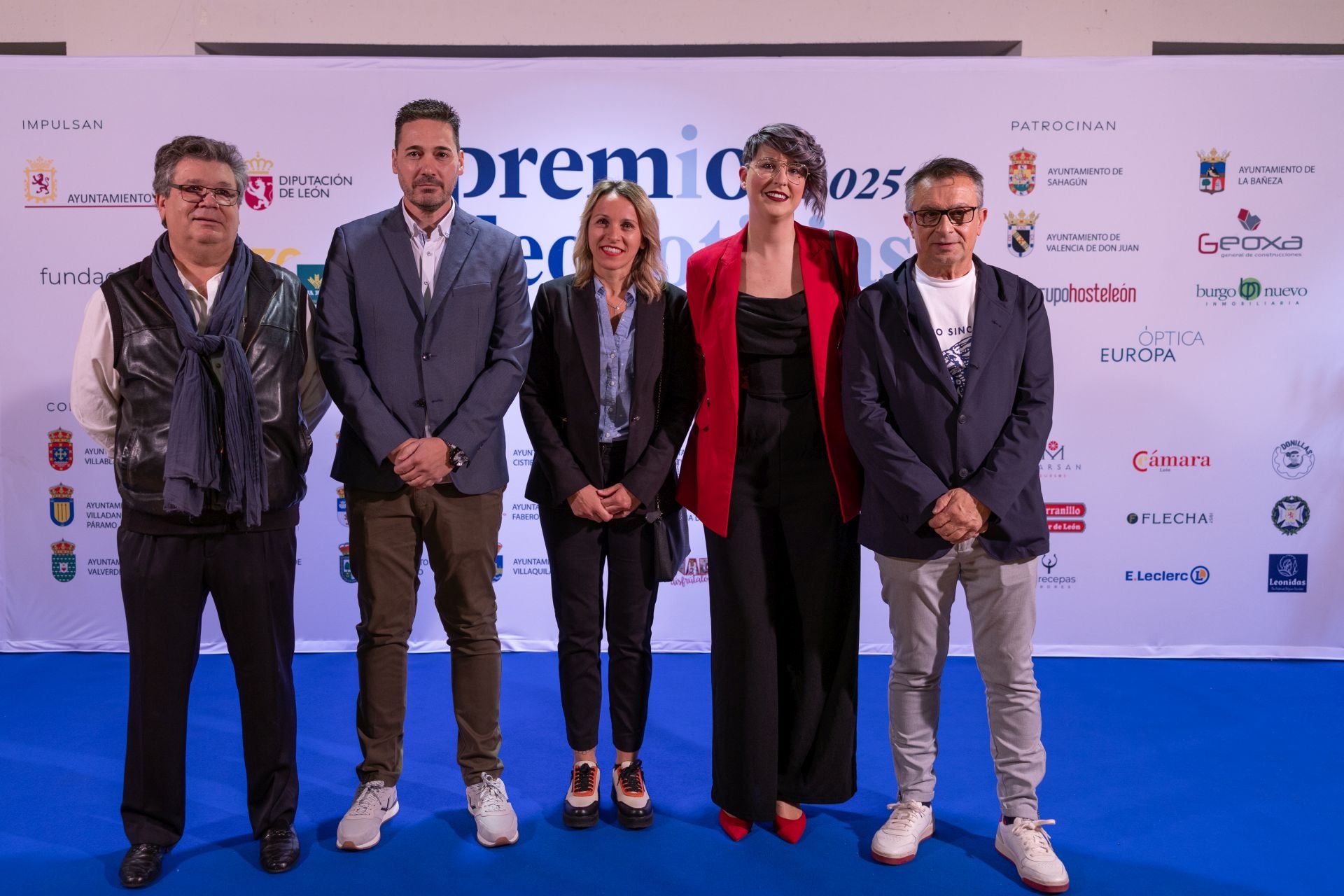 José Antonio Ferrero, Óscar Cueto y Martina Barja, de UGT León; Inés Santos, de leonoticias y Enrique Reguero, de UGT León.
