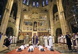 Ordenación sacerdotal en la Catedral de León.