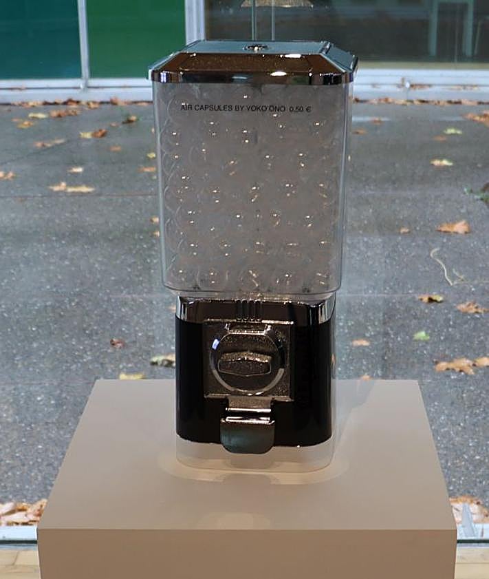 İkincil resim 2 - León, Yoko Ono'ya teslim oluyor: bizi hayal etmeye davet ettiği en iddialı sergisiyle Musac'ı büyülüyor