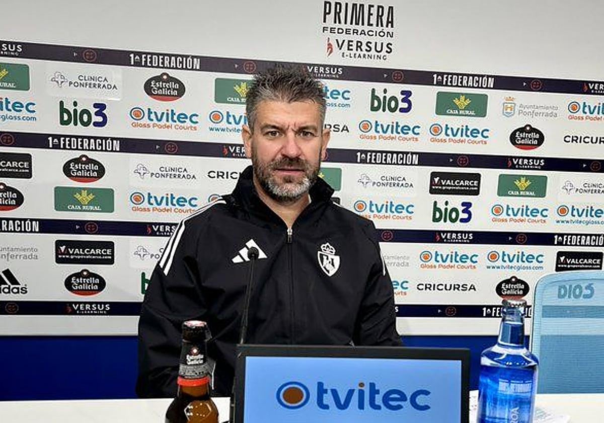 Fernando Estévez, en sala de prensa.