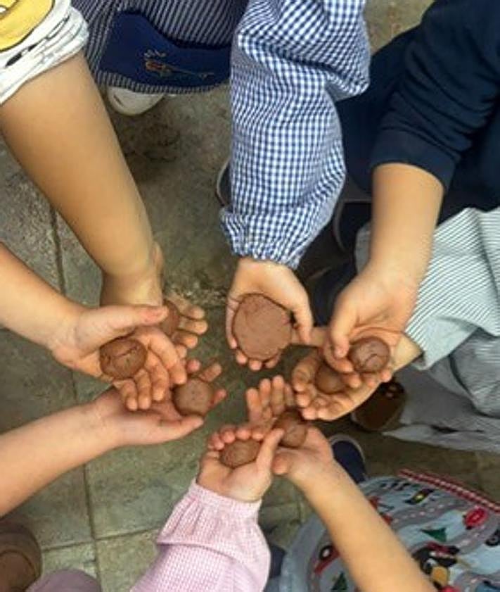 Imagen secundaria 2 - El innovador proyecto de un colegio para reforestar León tras incendios