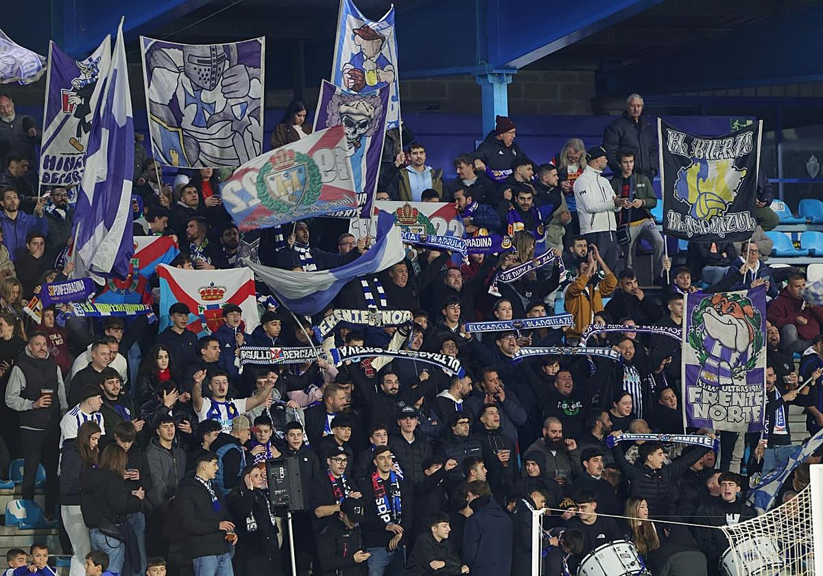 Las imágenes del partido entre la Ponferradina y el Lugo