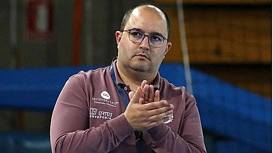 El Ademar León anuncia que Dani Gordo no seguirá como entrenador