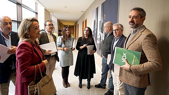 Los grupos de la oposición desoyen la oferta de Mañueco y tumbarán las cuentas