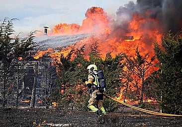 La Junta hará fijos todo el año a 837 trabajadores de incendios forestales