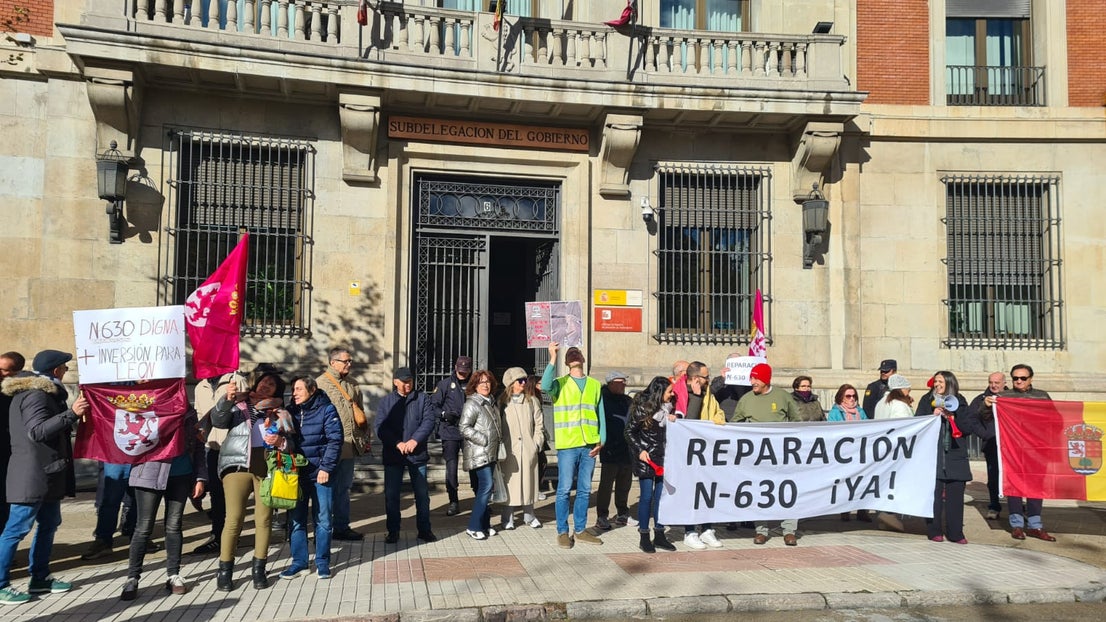 Las imágenes de la protesta de los vecinos de la N-630 | leonoticias.com