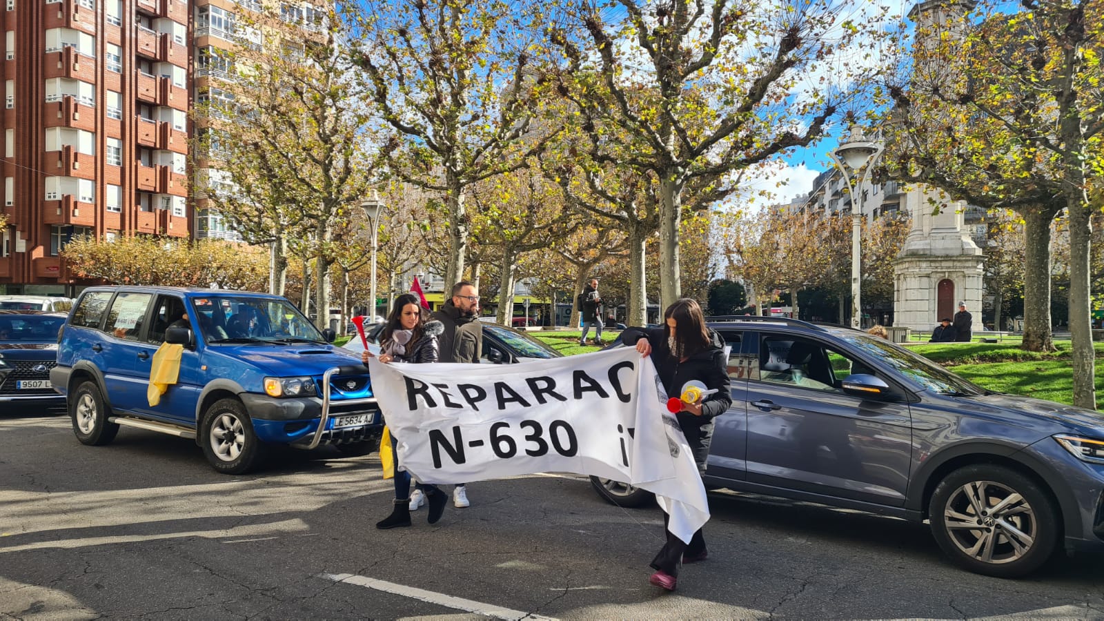 Las imágenes de la protesta de los vecinos de la N-630