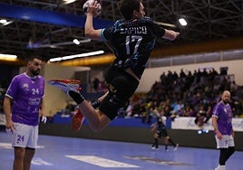 Zapico, en una acción del choque ante Guadalajara.