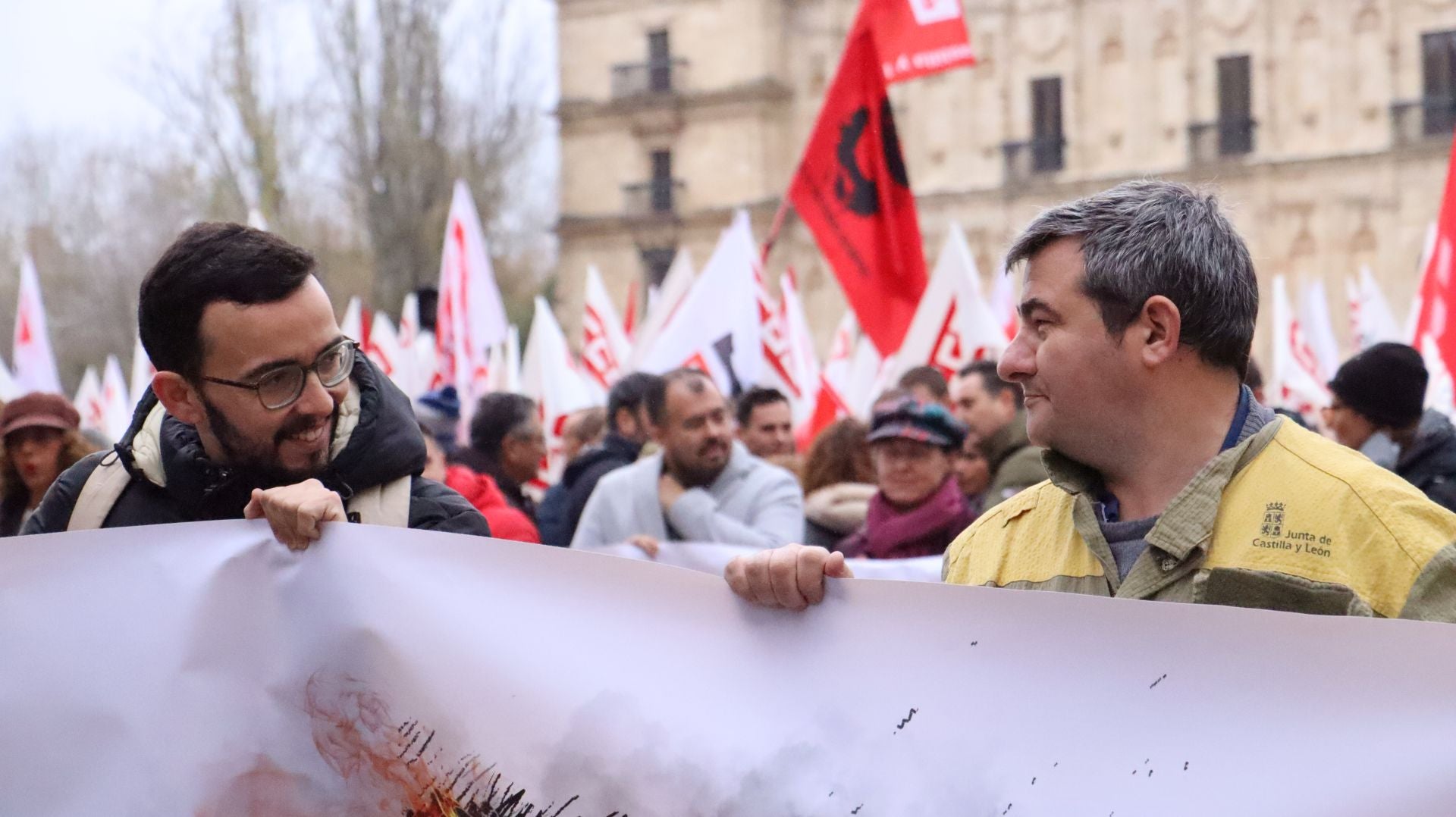 Las imágenes de la movilización &#039;Respeto&#039; en León por la gestión de los incendios forestales
