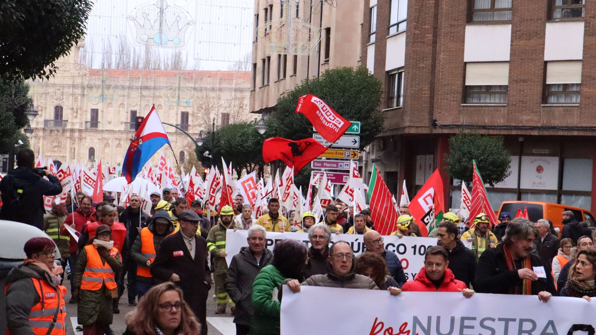 Las imágenes de la movilización &#039;Respeto&#039; en León por la gestión de los incendios forestales