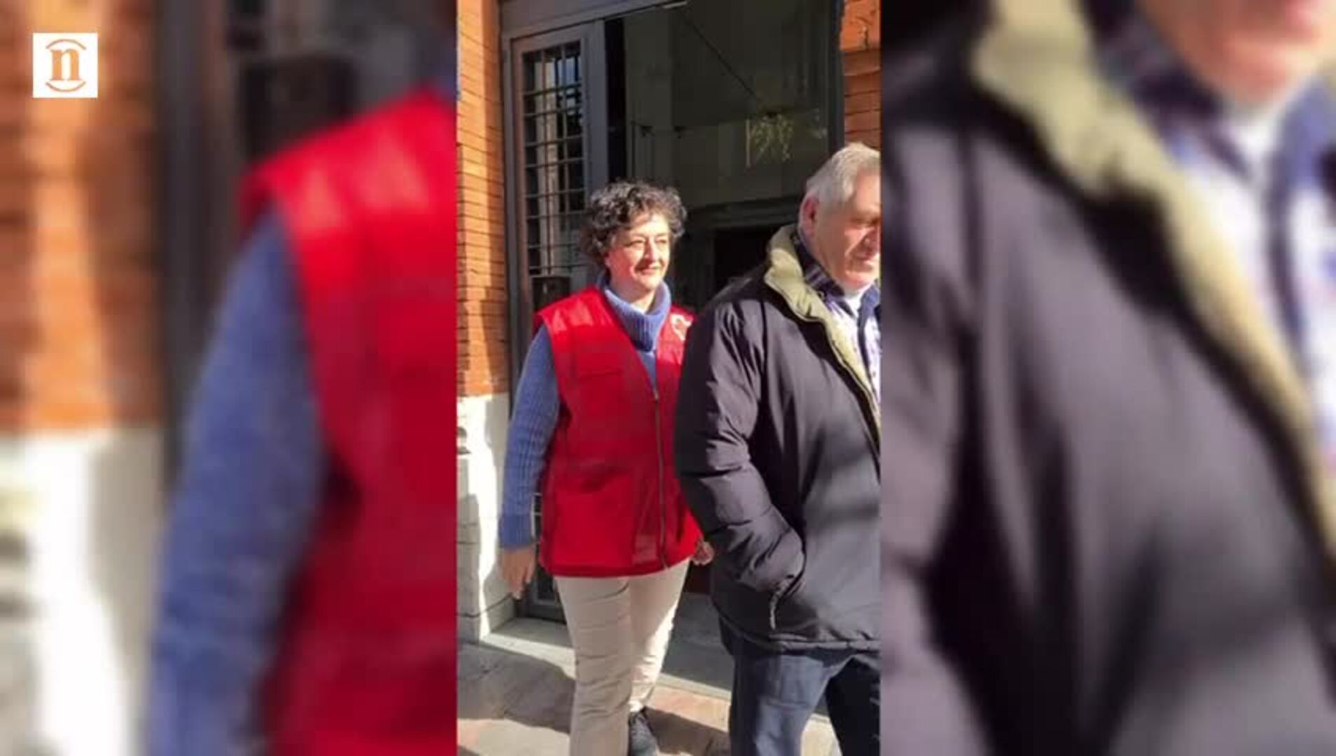 Personas sin hogar salen de la calle