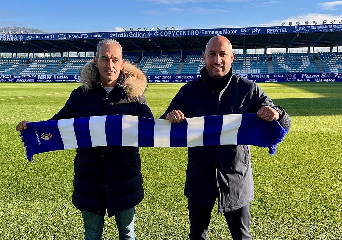 El nuevo entrenador de la Ponferradina, Mehdi Nafti, y su segundo.