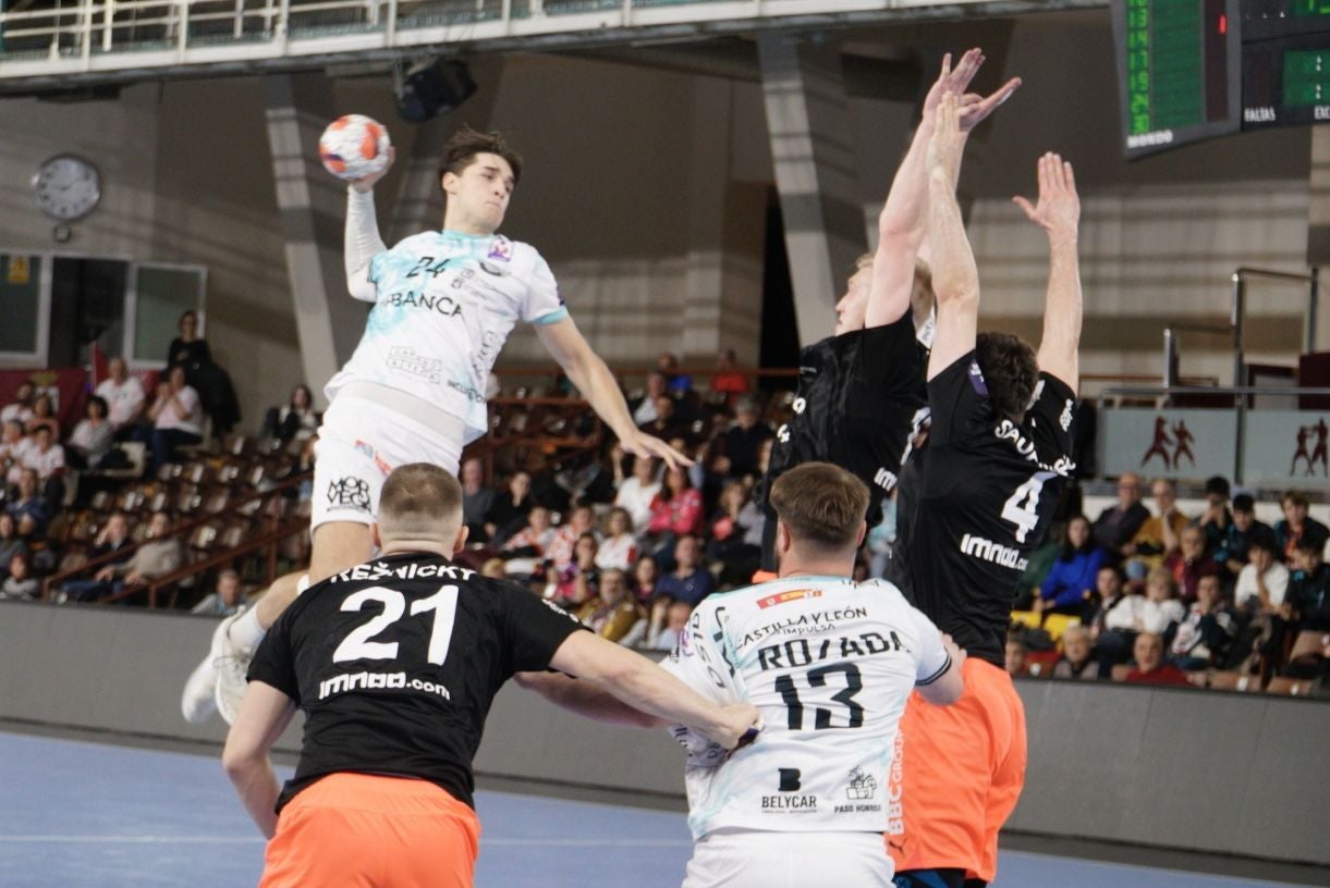 Las mejores imágenes del épico triunfo del Ademar ante el Kadetten