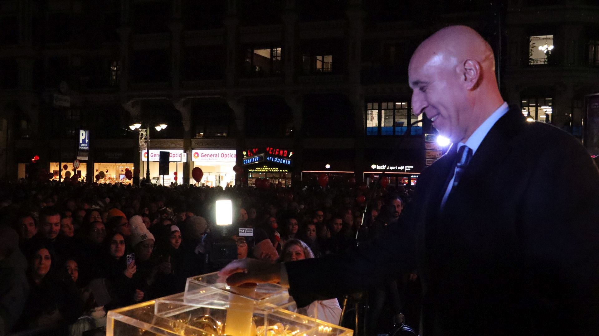 Así ha sido el encendido navideño en la ciudad de León