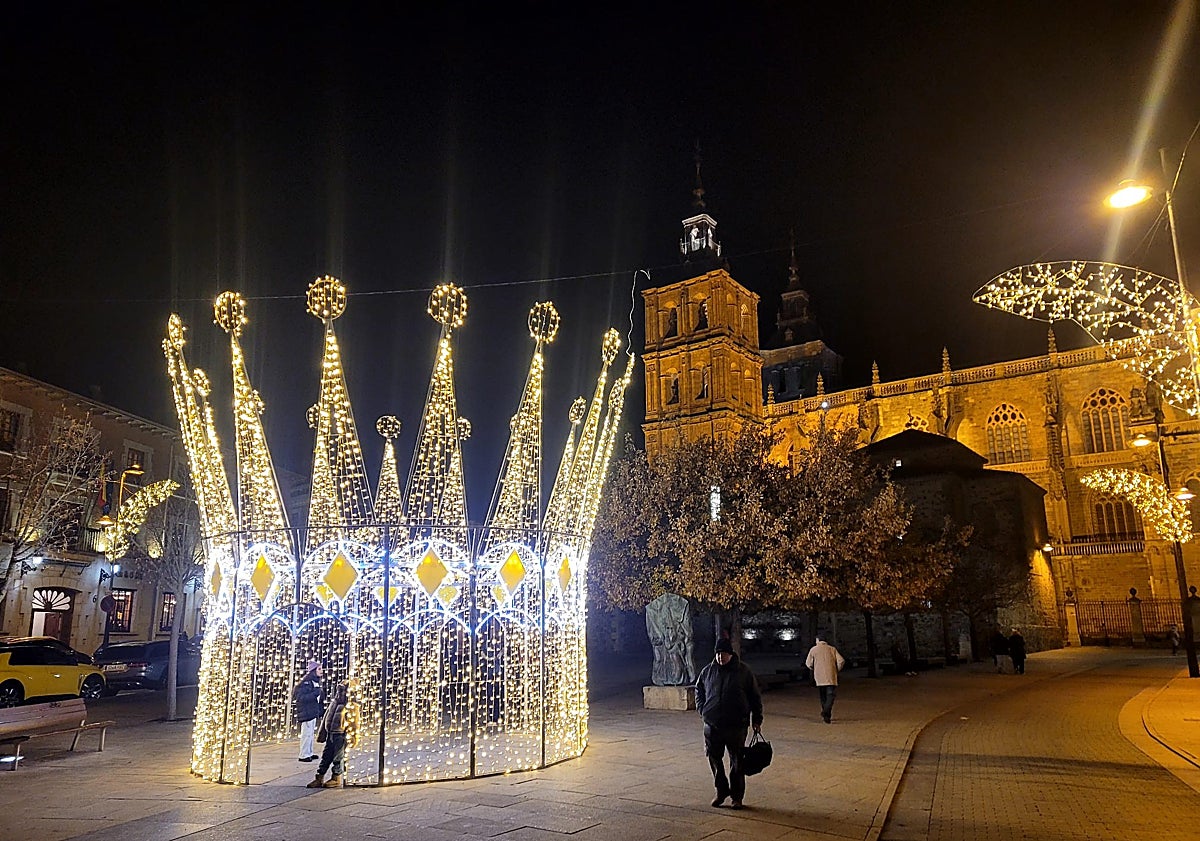 Imagen principal - Luces de Navidad en Astorga
