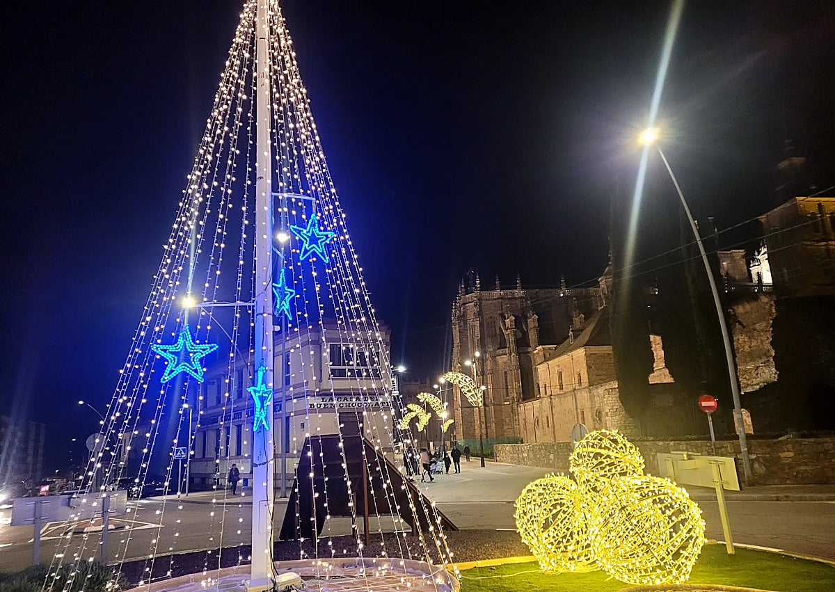Imagen secundaria 1 - Luces de Navidad en Astorga