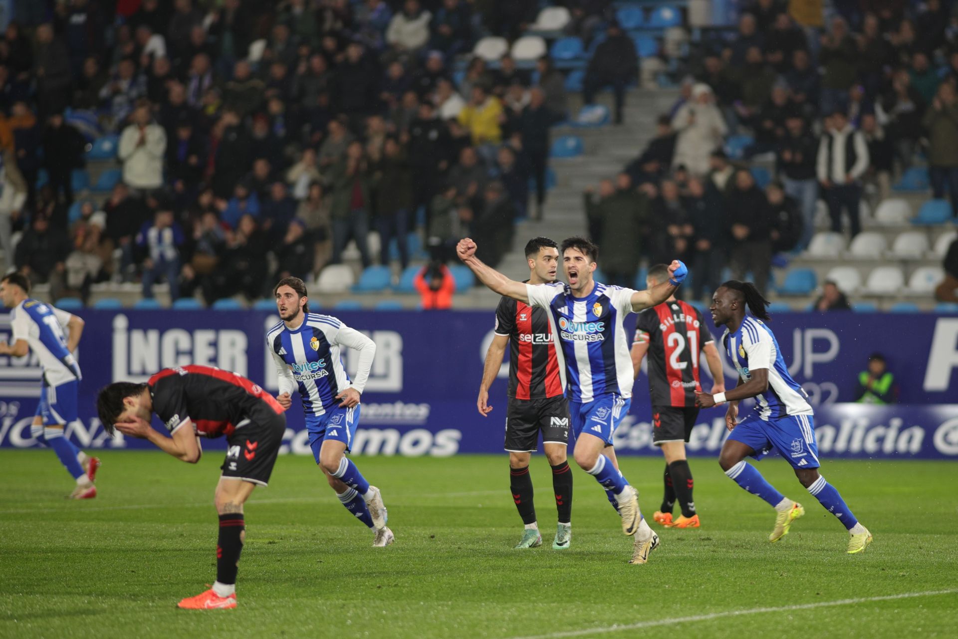 Las mejores imágenes del SD Ponferradina - Arenas de Getxo