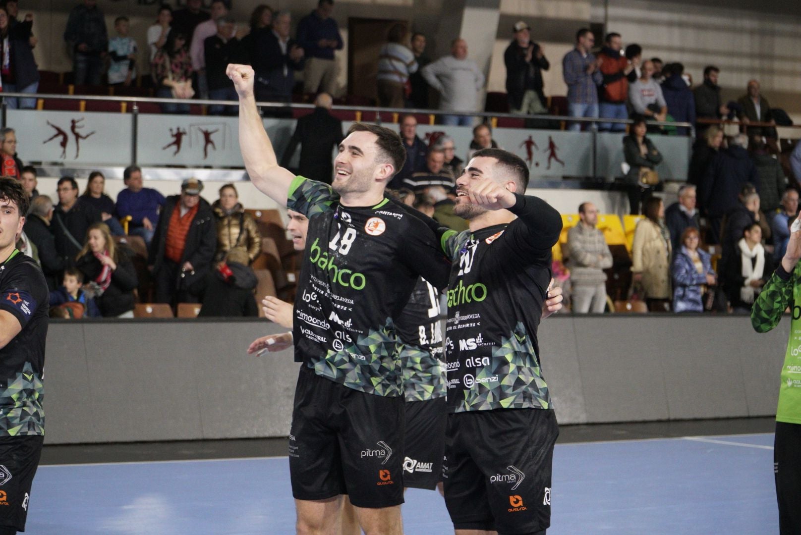 Las mejores imágenes del Abanca Ademar - Torrelavega