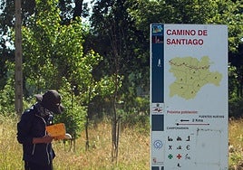 Peregrinos a su paso por la comarca del Bierzo.