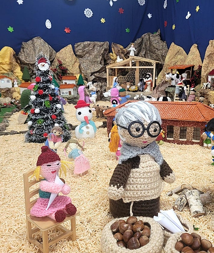 Imagen secundaria 2 - Belén de Ganchillo de Sariegos