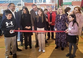 Inauguración feria a cargo de los ganadores del concurso de carteles