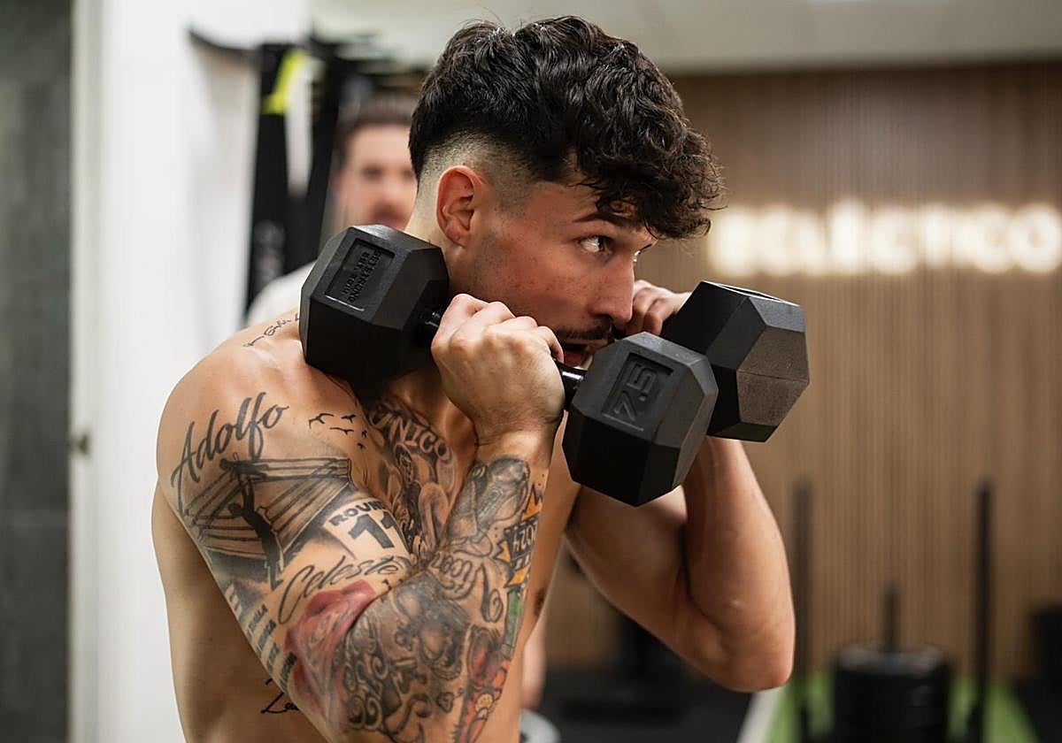 Antonio Barrul, en la preparación del combate.