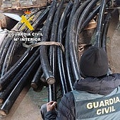 El cobre recuperado tras la operación.