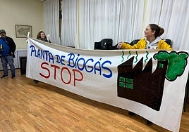 Vecinos de Vidanes y localidades cercanas se unen en una asociación para luchar contra el proyecto de una planta de biogás en el polígono industrial cercano.