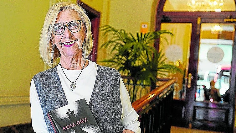 Rosa Díez presenta en León su libro sobre el expresidente Zapatero
