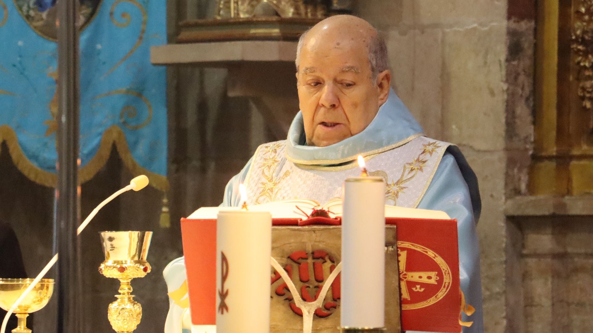 Tradicional aguinaldo a la Concepcionistas de León