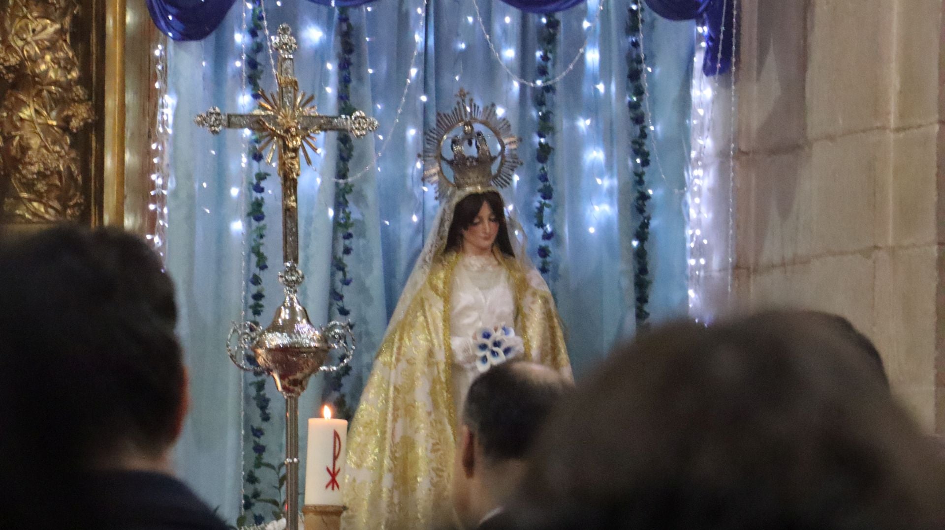 Tradicional aguinaldo a la Concepcionistas de León