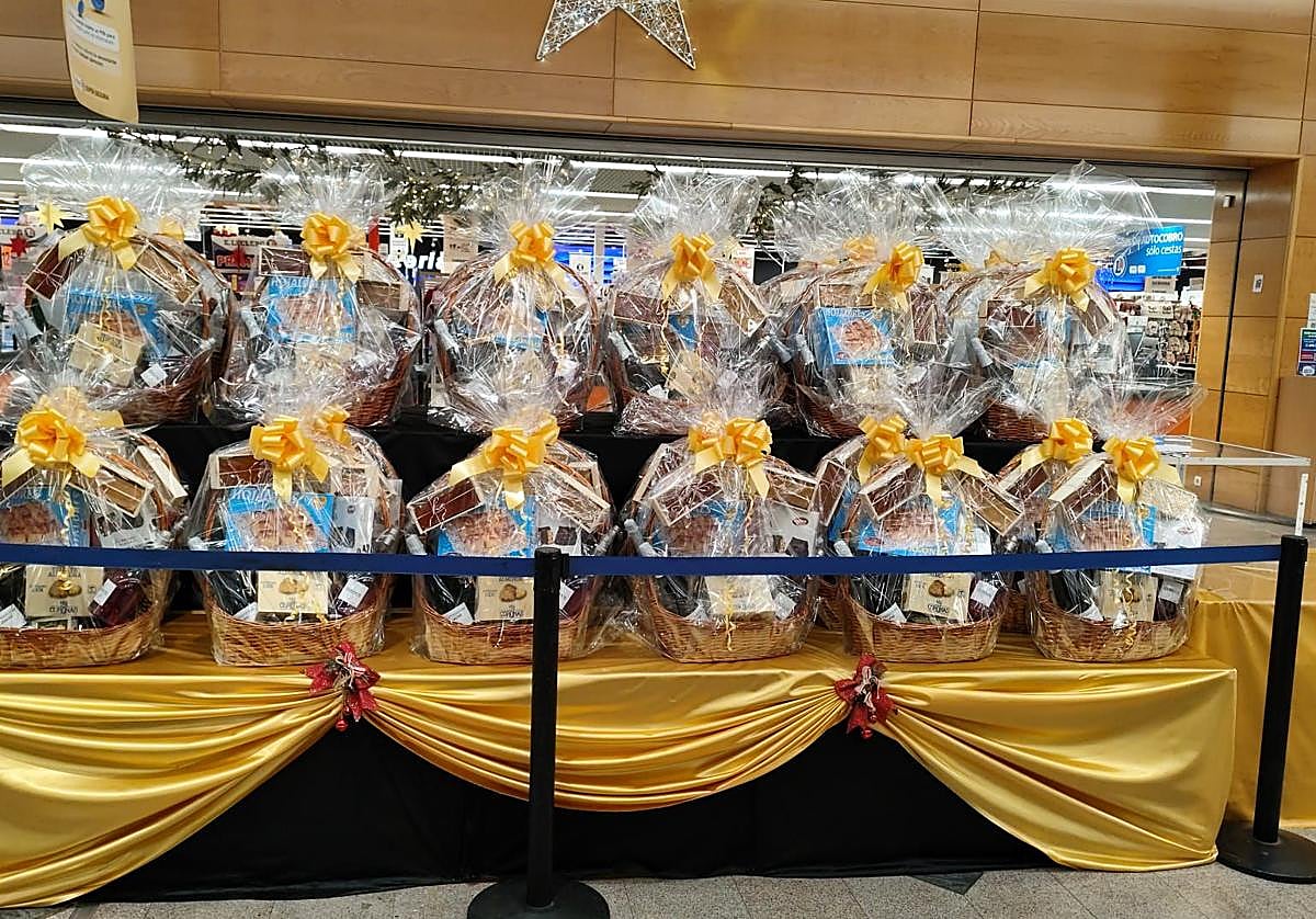 Imagen de las cestas de productos de León que se sortean