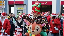 Uno de los disfraces más originales de la San Silvestre popular de León 2025.