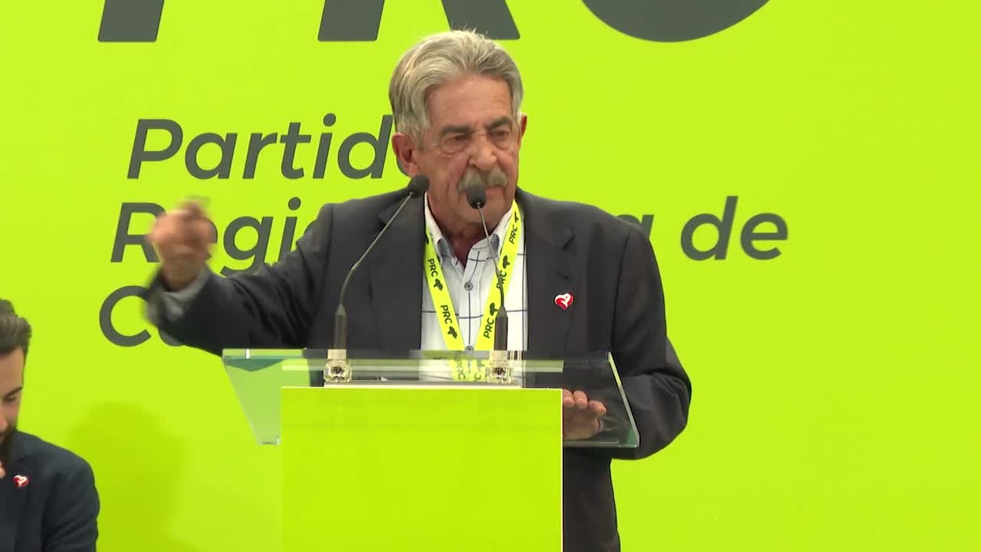 Revilla insta a no callar ante la injusticia "aunque la cometa un rey"