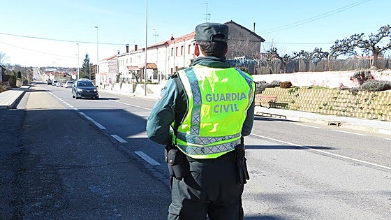 Detención en León por tres hurtos de paquetería en una furgoneta de reparto en Villaobispo y Navatejera