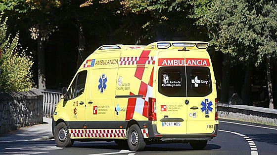 Un hombre de 73 años herido después de que su vehículo volcara en Valdepolo
