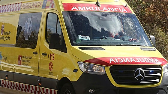 Un hombre de 76 años herido tras el choque de dos vehículos en Valderas