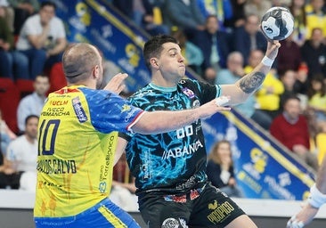 La mejor versión ofensiva del Ademar solventa el debut de Luis Puertas
