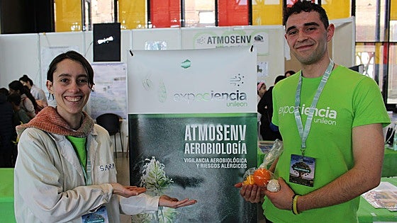 Expociencia aglutina centenares de escolares en el «mayor evento divulgativo de la ULE»