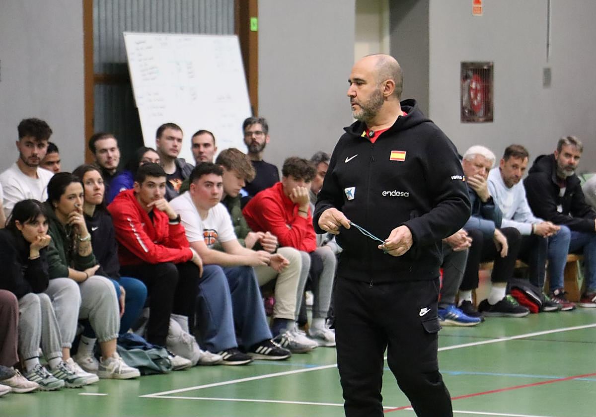 Chus Mateo, milli antrenör: 