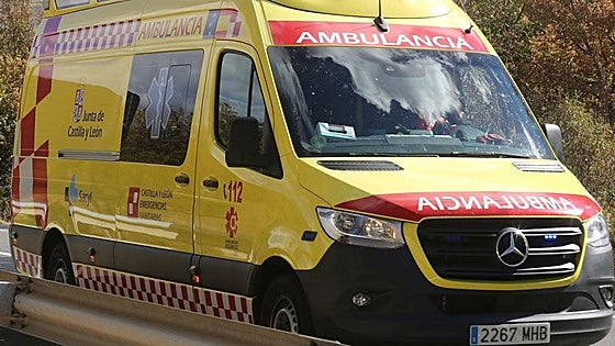 Cuatro atrapados en sus vehículos en dos accidentes consecutivos en León