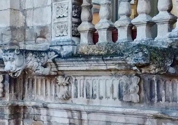 Las gárgolas de Astorga que amenazan con desprenderse