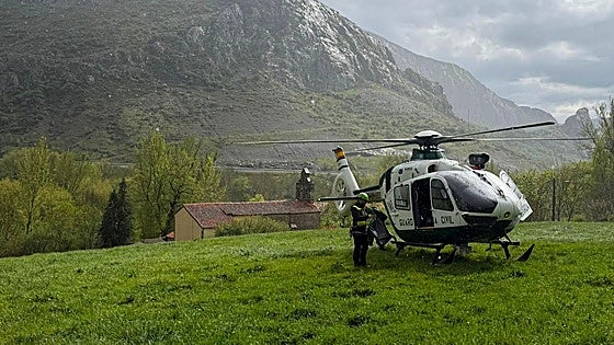 Tres montañeros rescatados por la Guardia Civil en Caldas de Luna
