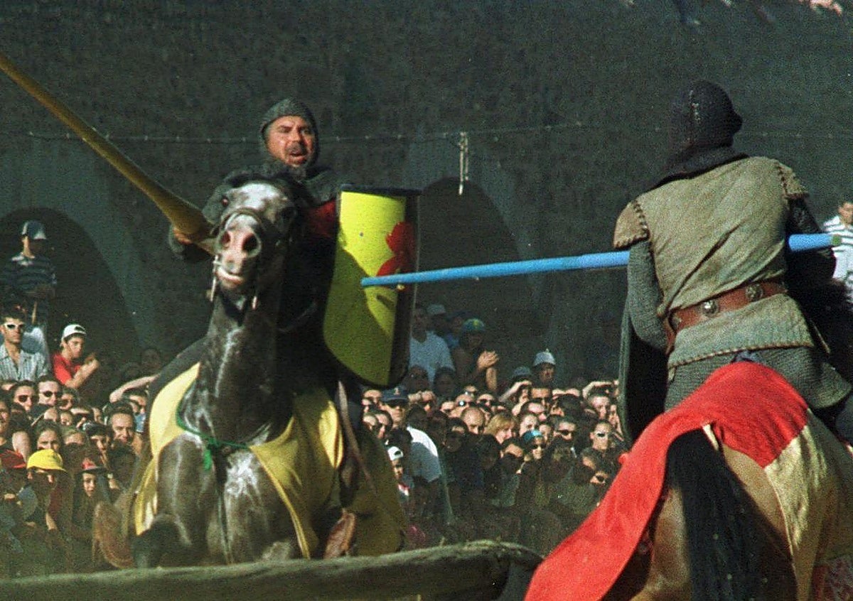 Imagen de la recreación de las justas medievales del Passo Honroso.