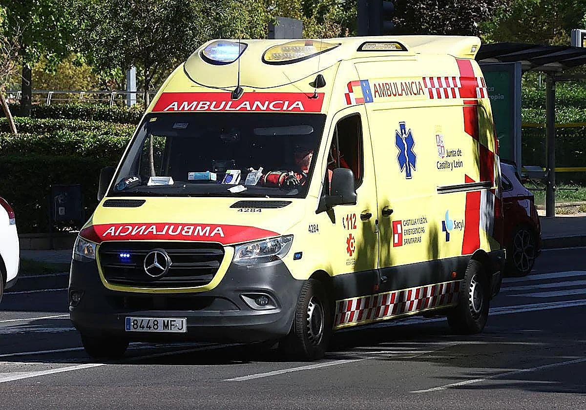 Imagen de archivo de una ambulancia.