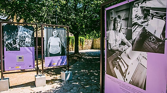 La Fundación Sierra Pambley de Villablino acoge hasta el 27 de septiembre la muestra 'Mineras: femenino plural'